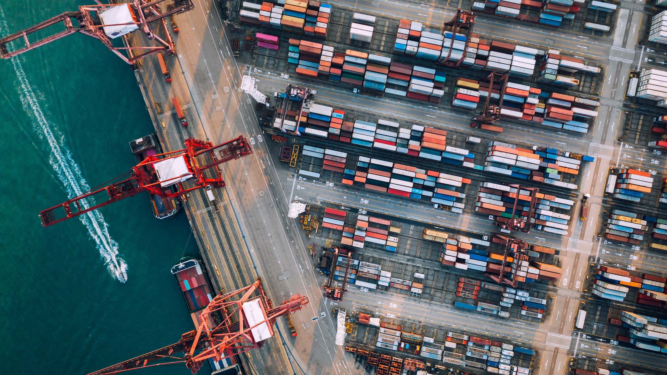Freight Forwarding Success Stories: Triumphs Over Complex Logistics Challenges 